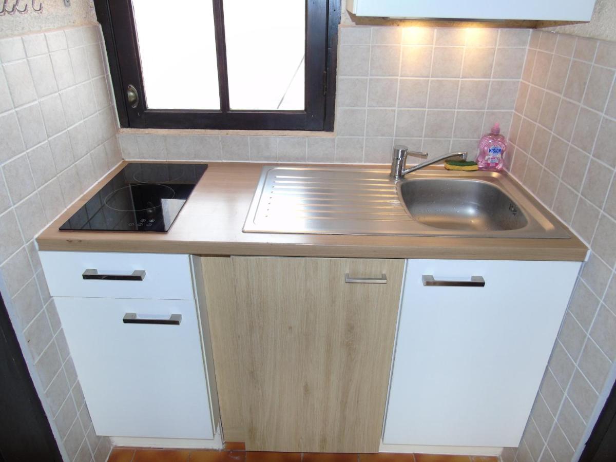 Studio Pieds Dans L'Eau Apartment กาลกาตอจจิโอ ภายนอก รูปภาพ