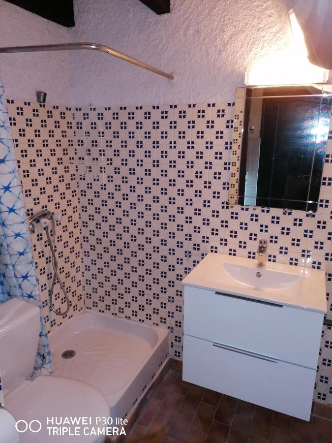 Studio Pieds Dans L'Eau Apartment กาลกาตอจจิโอ ภายนอก รูปภาพ